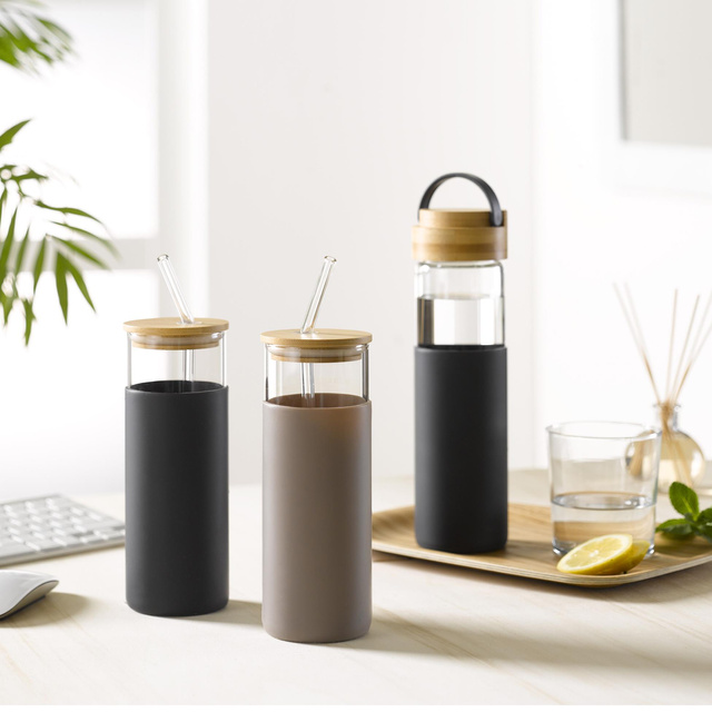 Sticla de apa cu capac din silicon, 0.5l