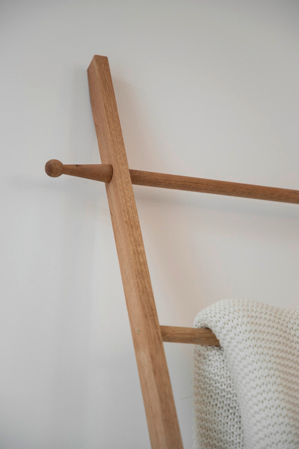 Suport pentru prosoape NORVEGIA, din lemn, WENKO