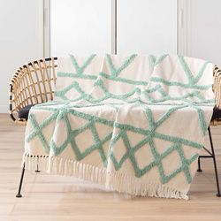 Cuvertura de pat cu model matlasat si ciucuri ATHENA, 125 x 150 cm