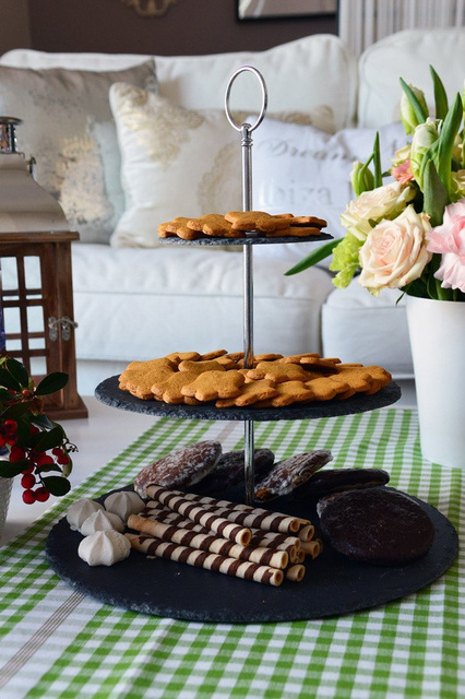 Tavă din piatră pentru prăjituri și gustări, 3 niveluri