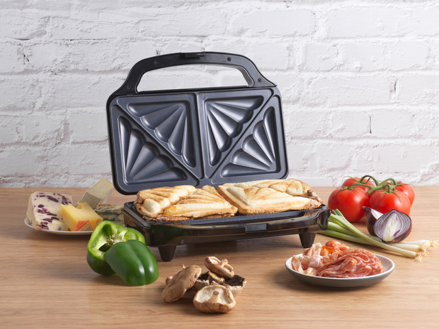 Fabricator de sandvișuri triunghiuri PETRA cu reglare temperaturii 900 W