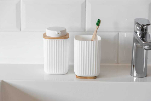 Suport periute de dinti ROTELLO, WENKO