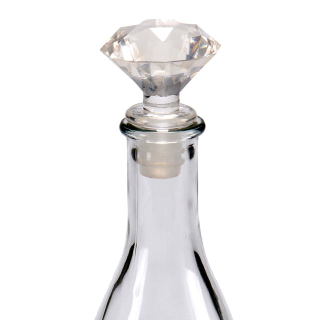 Dop în formă de cristal