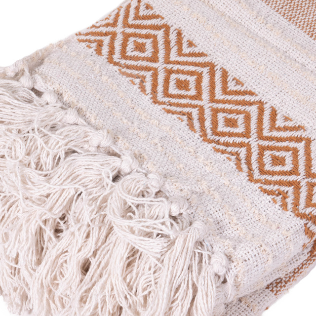 Patura cu franjuri, in dungi, jacard, 130 x 170 cm