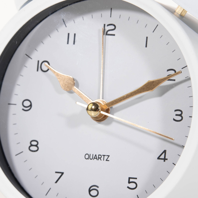 Ceas de masa cu alarma si limbii aurii, alb, 10 x 5,5 x 13,5 cm