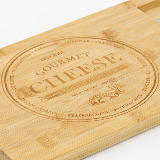 Placă din bambus pentru brânzeturi și gustări + 3 cuțite