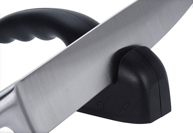 Ascuțitoare multifuncțională - pentru cuțite și foarfece