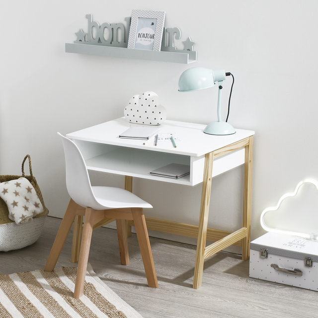 Scaun modern pentru camera copiilor