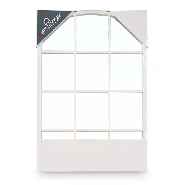 Oglindă într-un cadru de fereastră cu arc, 76 × 52 cm