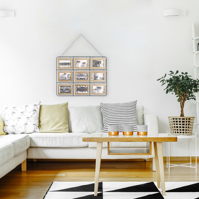 Rama foto cu două fețe, 18 fotografii, 64 x 50 cm.