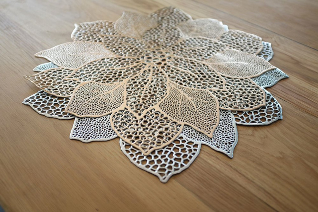 Suport farfurii FLOWER, Auriu, 47x49 cm, ZELLER