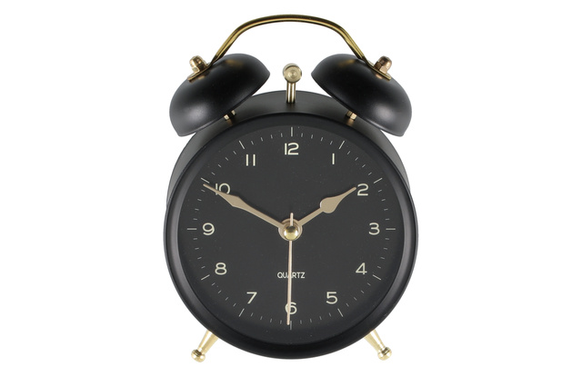 Un set de tacâmuri pentru 4 persoane