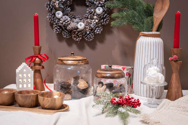 Vaza ceramica cu panglica decorativa, 28,5 cm