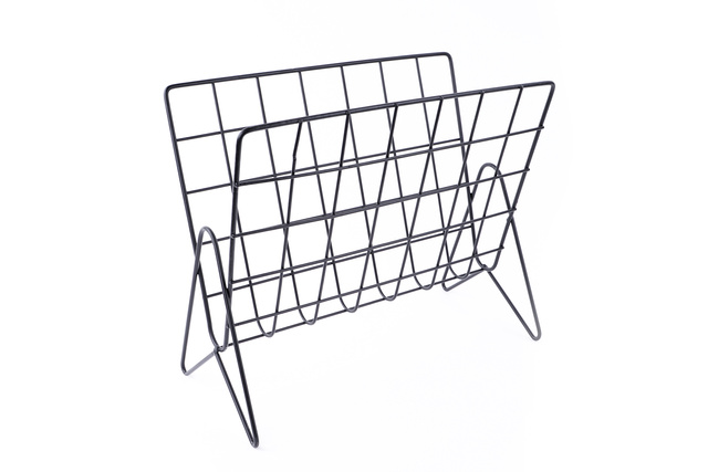 Suport metalic pentru reviste