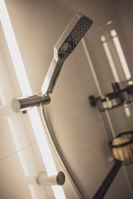 Suport dus LED cu dus de mana, 12 culori, set, WENKO