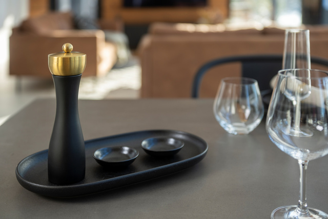 Farfurii ovale cu marginea superioara, 32,5 cm, ROBUSTE