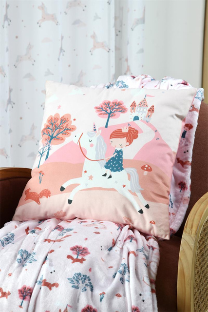 Perna decorativă pentru camera copilului CYRIELLE, roz, 40 x 40 cm