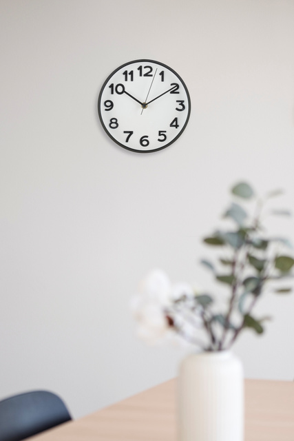 Ceas de perete cu numere mari, Ø 20 cm, ORA