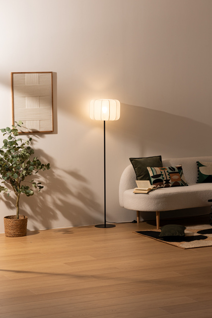 Lampă de podea TOBIE cu abajur din bumbac, Ø 37 × 150 cm