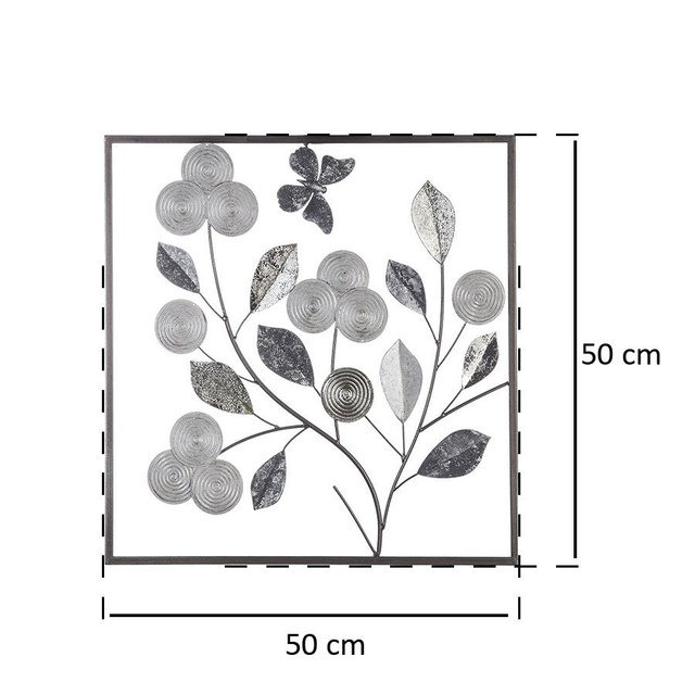 Tablou metalic cu motiv floral, un decor modern de perete realizat cu tehnica metalurgiei.