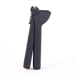 Presa de usturoi, neagră