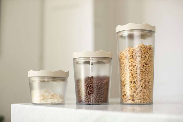 Recipient alimentar din plastic PRINCE M, ermetic, 300 ml, KOZIOL