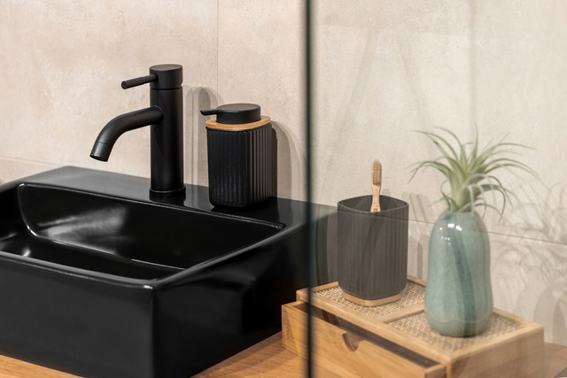 Dispenser pentru sapun lichid ROTELLO, WENKO