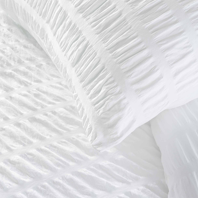 Set lenjerie de pat din microfibra PLISSIA, 240 x 220 cm