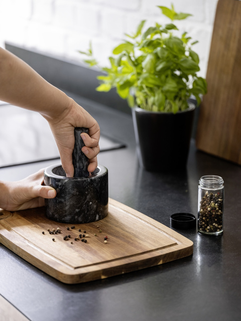 Mojar realizat din marmura naturala