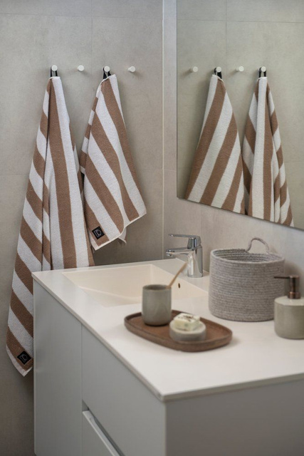 Prosop de baie cu dungi HANKO, 70 x 140 cm