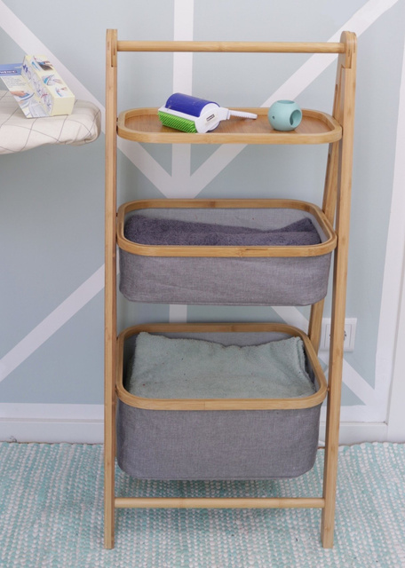 Bibliotecă cu două rafturi BAHARI, două coșuri cu structură din bambus, Wenko