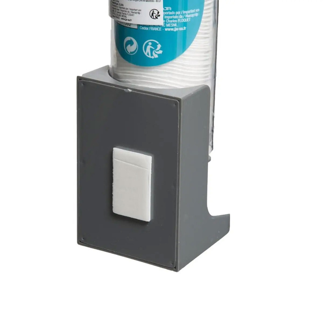 Dozator pentru dischete demachiante