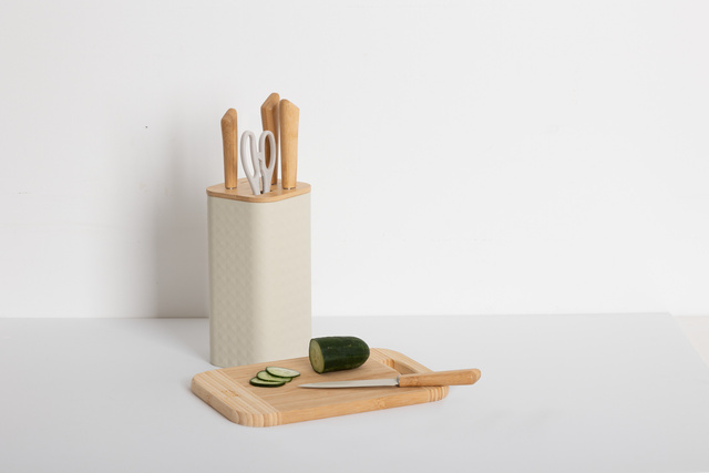 Bloc pentru 4 cuțite și foarfecă SENSIA, 6 piese