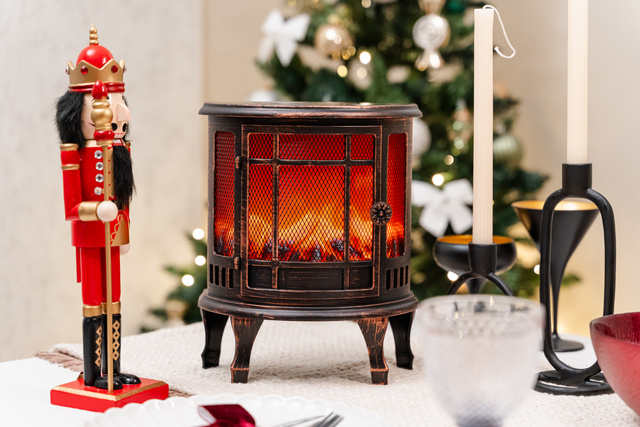 Spargător de nuci din lemn, înălțime 38 cm