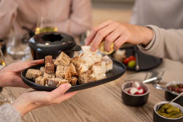 Farfurii ovale cu marginea superioara, 32,5 cm, ROBUSTE