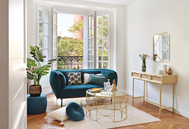 Consolă îngustă boho RAYO cu 3 sertare și împletitură vieneză