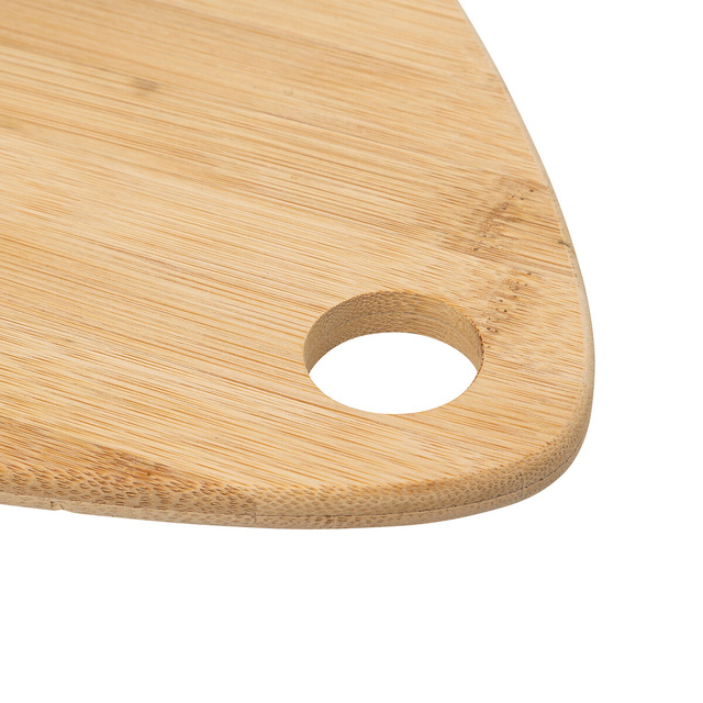 Set boluri pentru gustari pe o placa de bambus in forma de lacrima, 3 boluri