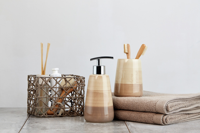 Dispenser pentru săpun lichid, gel POTTERY, WENKO, bej