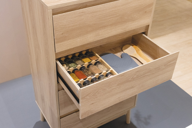 Organizator pentru condimente pentru sertar sau blat, 15 borcănele