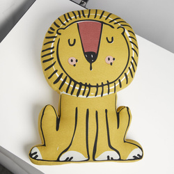 Pernă îmbrățișabilă leu MAGIC JUNGLE, 60 x 42 x 10 cm