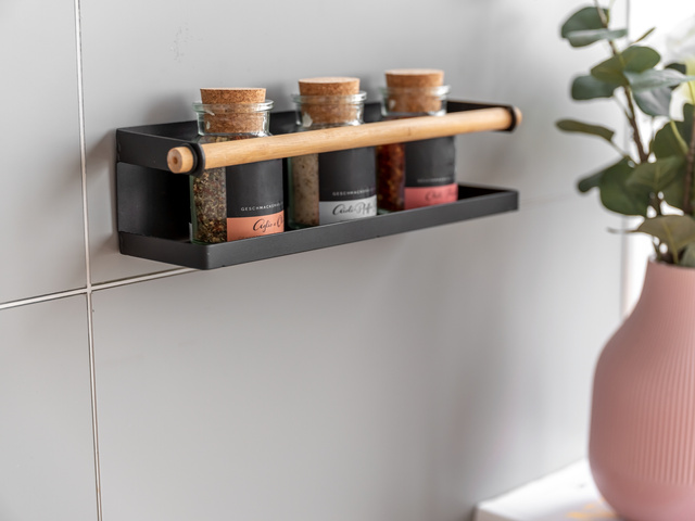 Raft pentru condimente MAGNA, magnetic, 32 cm, WENKO