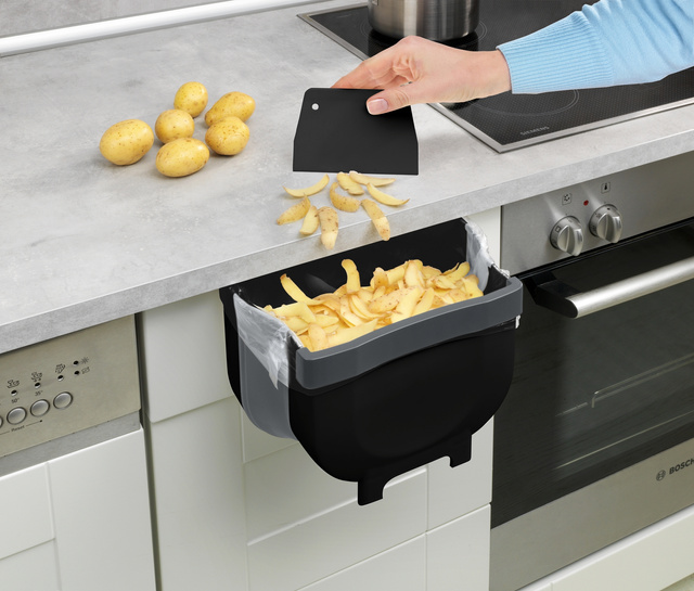 Coș de gunoi pentru ușa dulapului FAGO, 5 L, WENKO