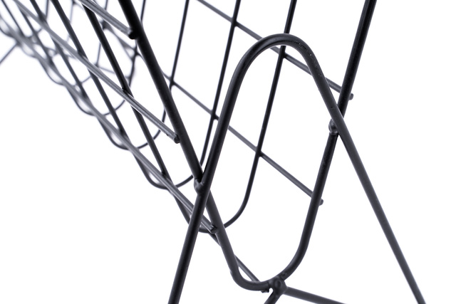 Suport metalic pentru reviste