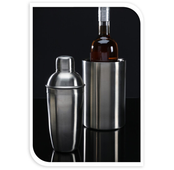 Set de barman cadou, 2 elemente: shaker si galeata pentru gheata, din otel inoxidabil.