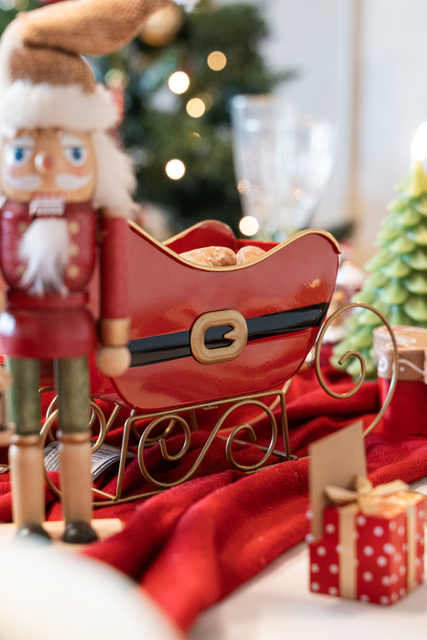 Sania lui Mos Craciun, decor metalic, 25 cm