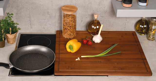 Blat de taiere cu picioare antiderapante, bambus inchis la culoare, 50 x 56 cm