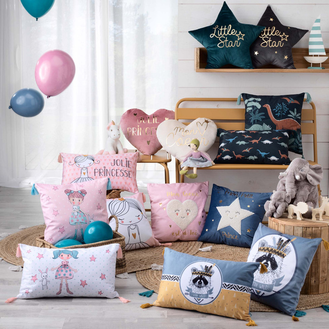 Fata de perna decorativa STAY WILD, cu franjuri, 30 x 50 cm