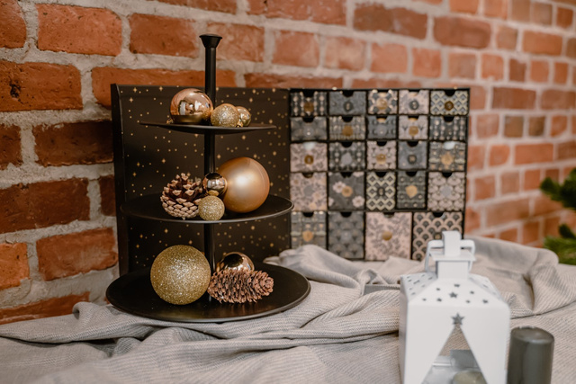 Set de decorațiuni pentru Crăciun din plastic 8 buc, auriu, alb, Ø 7 cm