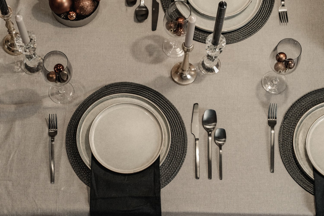 Set vesela MANHATTAN pentru 4 persoane