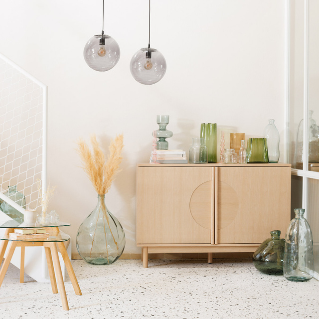 Vaza pentru flori din sticla verde, forma neregulata, 20 cm